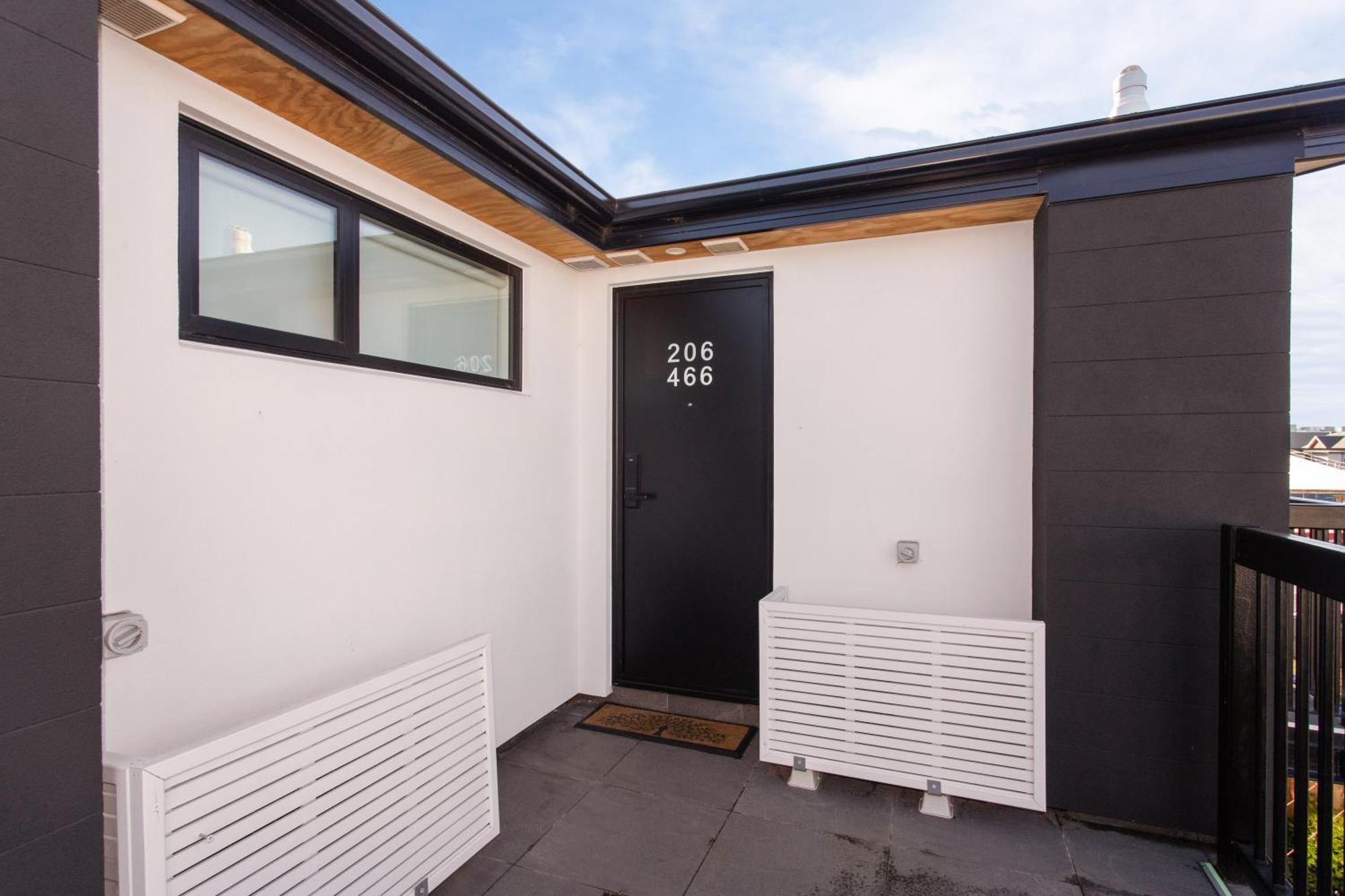 Penthouse Apartment Scenic Views-Spacious 2Br Christchurch Eksteriør billede