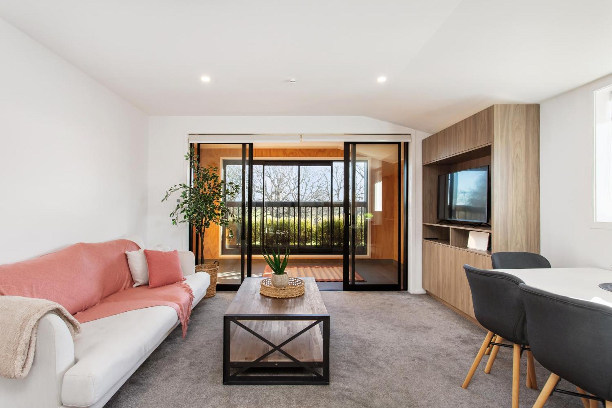 Penthouse Apartment Scenic Views-Spacious 2Br Christchurch Eksteriør billede