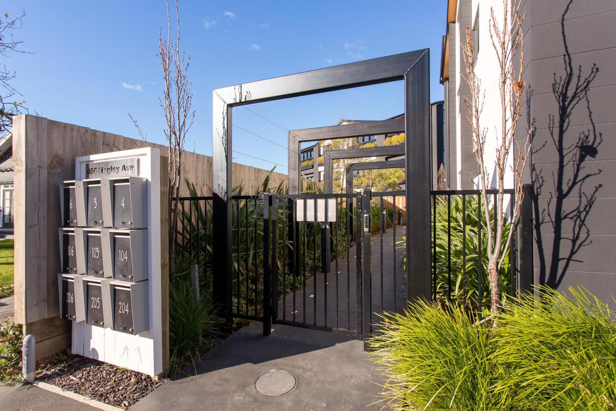Penthouse Apartment Scenic Views-Spacious 2Br Christchurch Eksteriør billede
